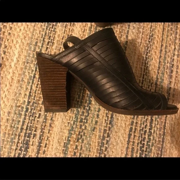LUCKY Brand Heels - Picture 4 of 13